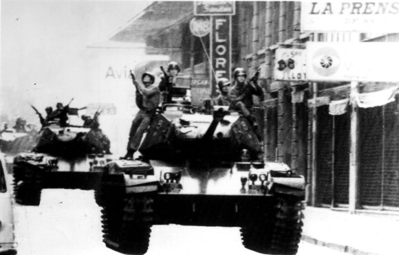 칠레 전투 제2부: 쿠데타  The Battle of Chile, Part 2: The Coup d’Etat